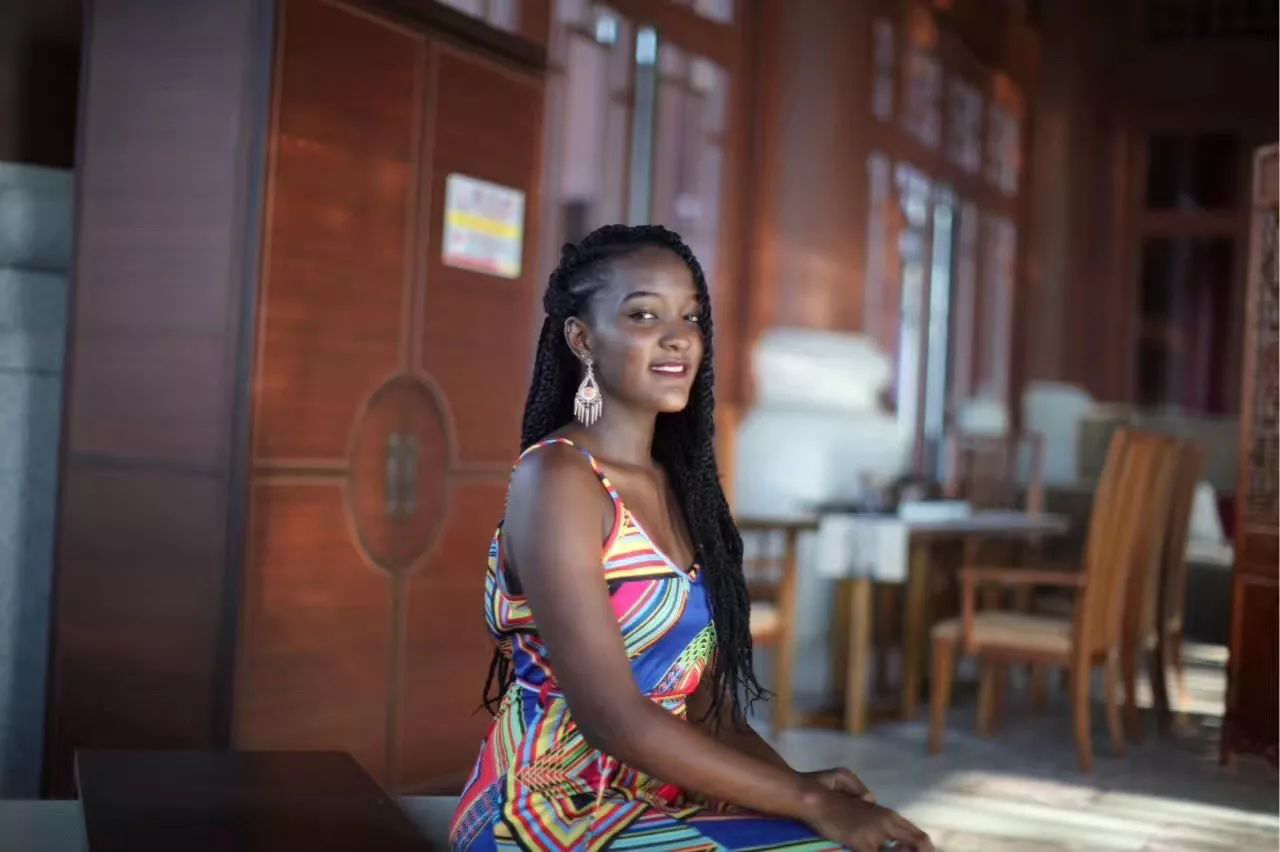 音乐人lulu(cabo verde 佛得角)外籍女歌手,精通英文歌曲,中文歌曲